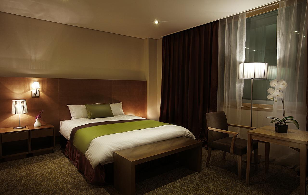 Y Ocean Hotel Yeosu Rom bilde