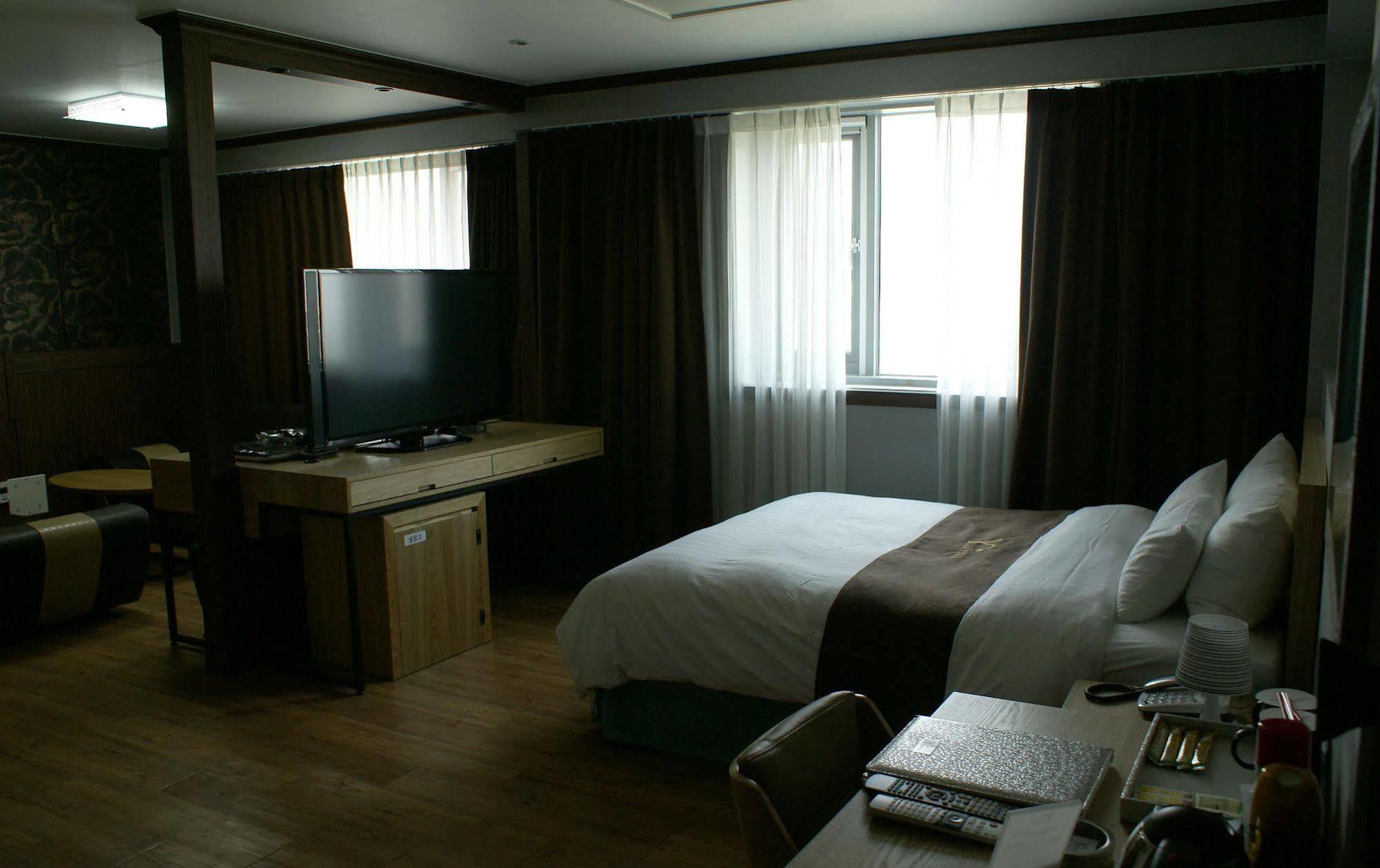 Y Ocean Hotel Yeosu Eksteriør bilde