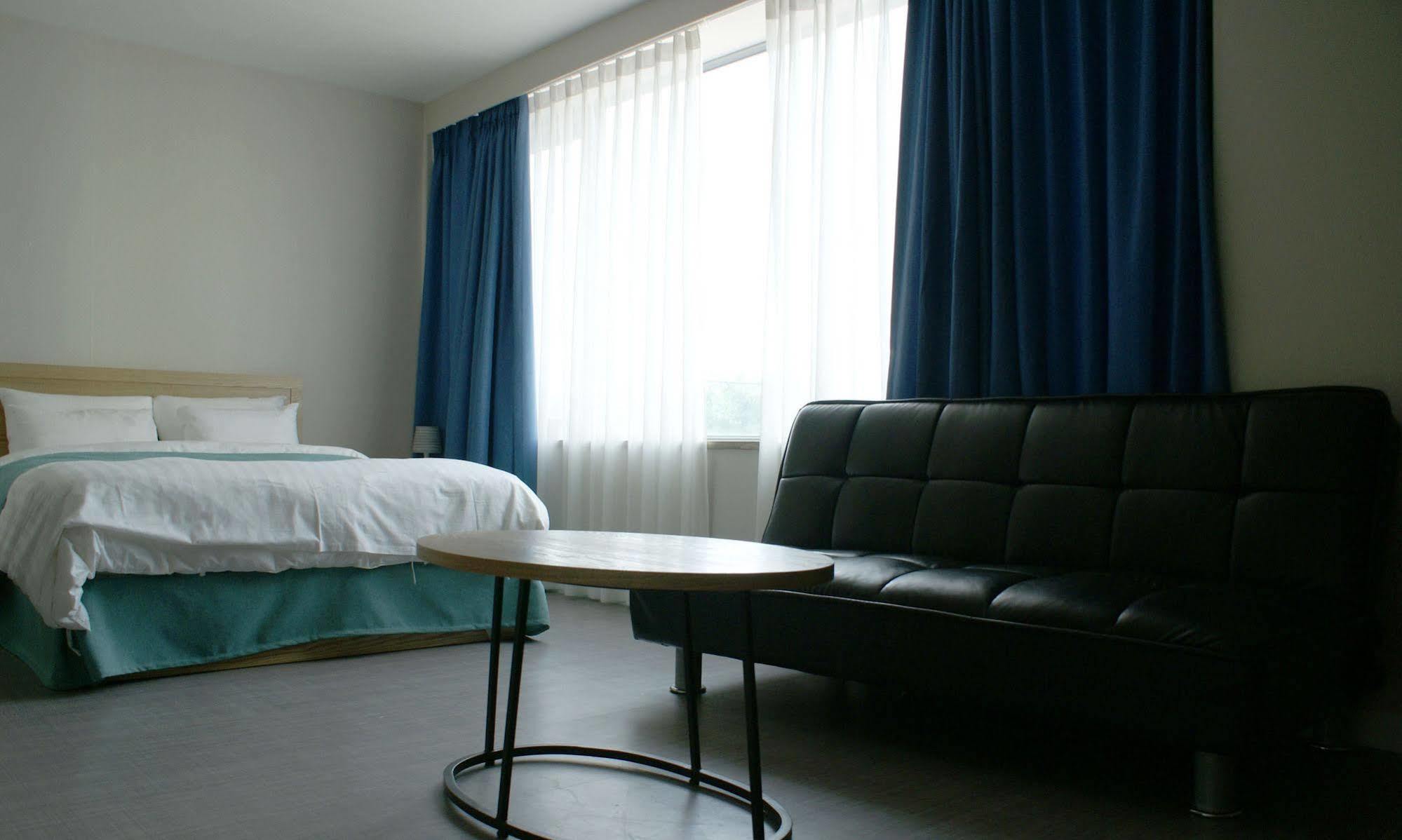 Y Ocean Hotel Yeosu Eksteriør bilde